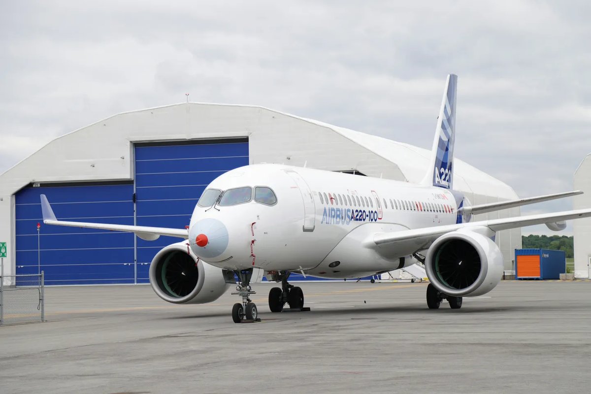 Airbus A220 test aircraft at Mirabel used in Airbus non-CO₂ emissions study